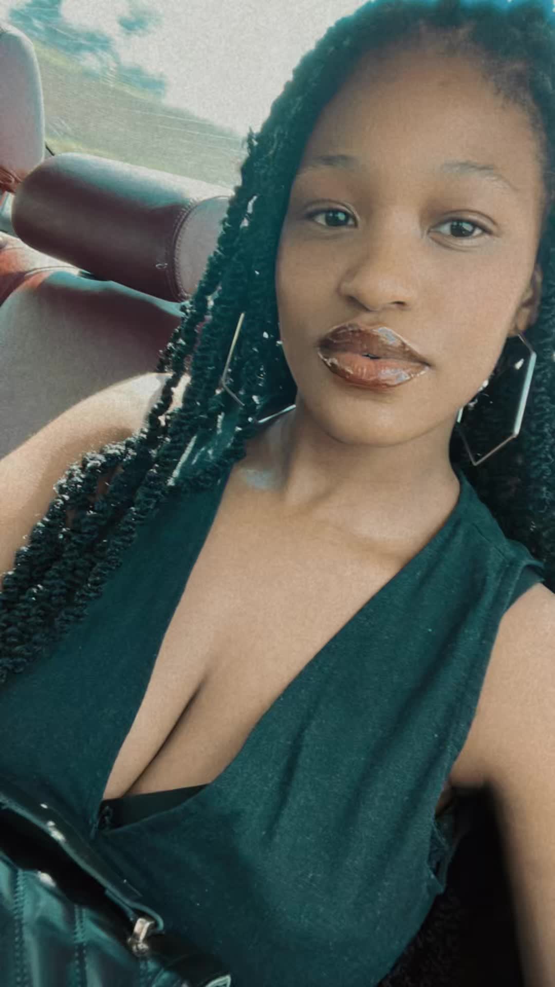 @Dimpho