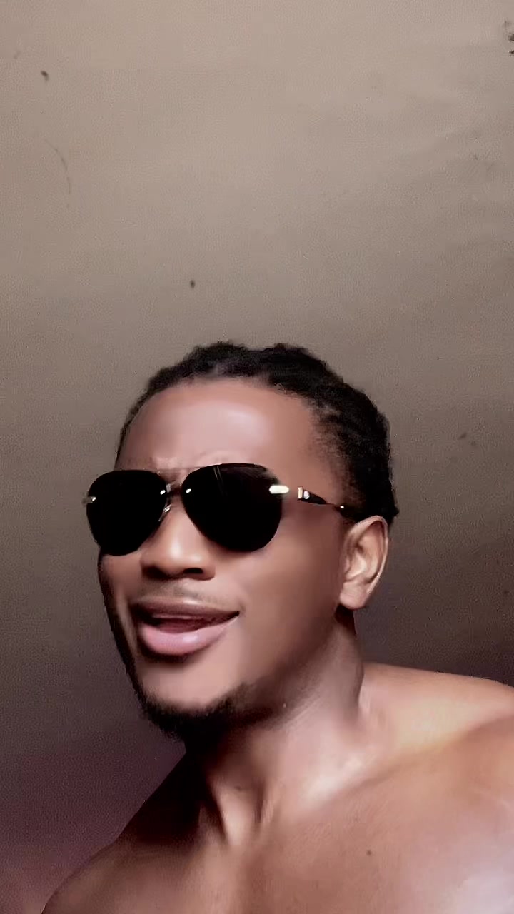 @MaxKwofie