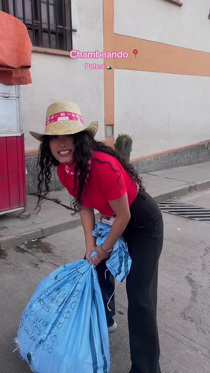 @Andrea Saucedo
