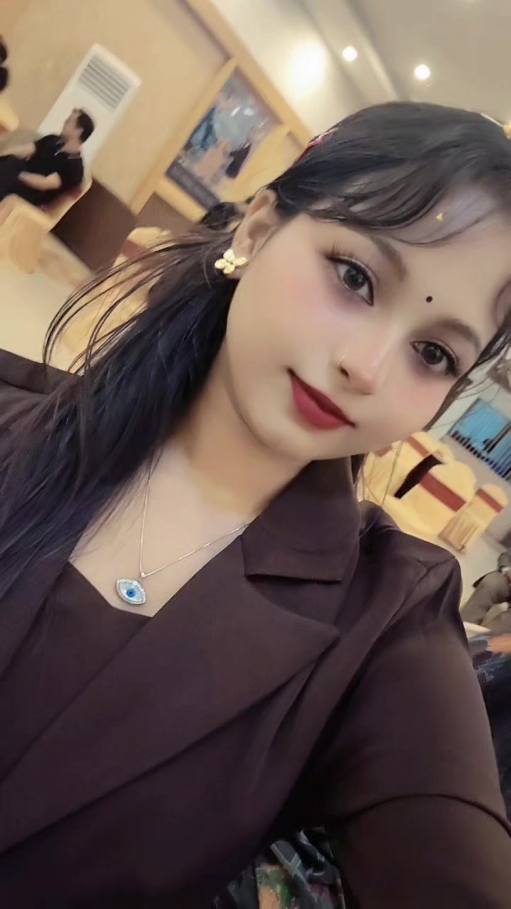 @𝑵𝒂𝒊𝒏𝒖 SNLI💫🦚❤️