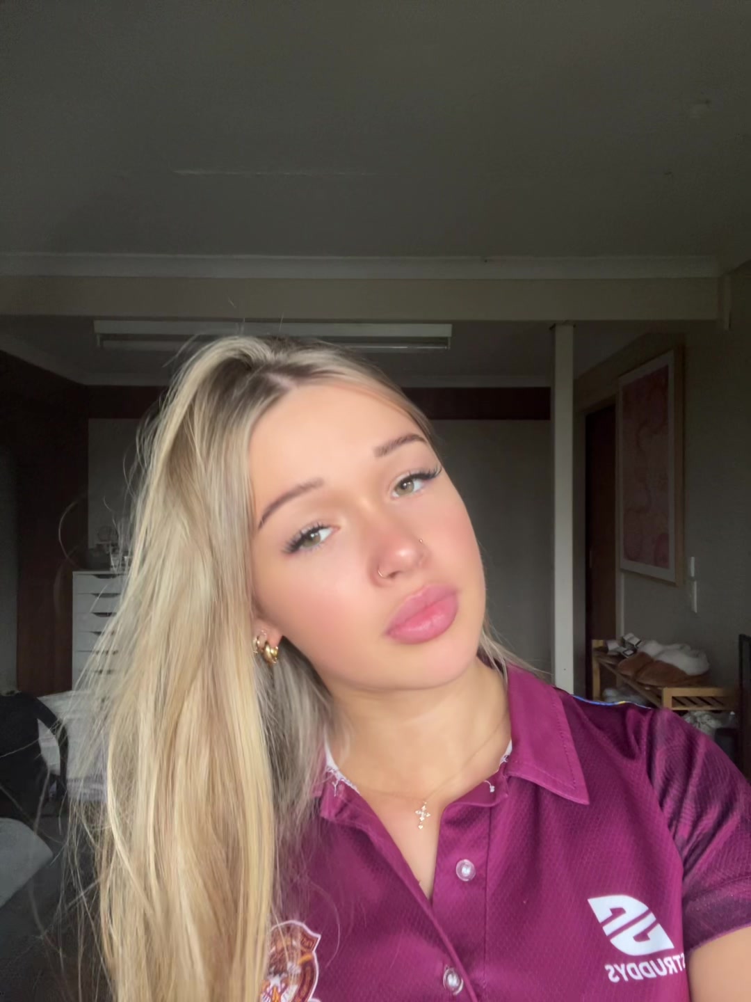 @️