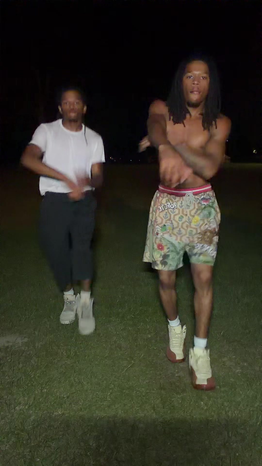 @Ghettotwins_