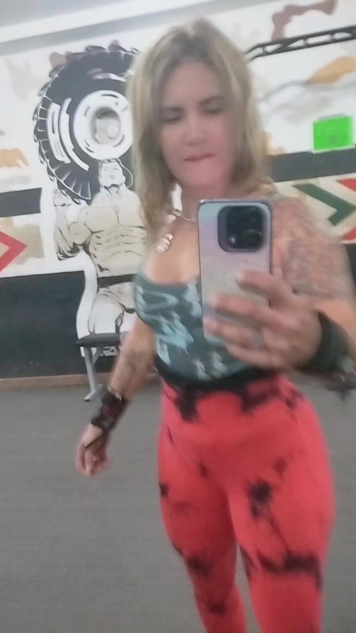 @la catira musculosa