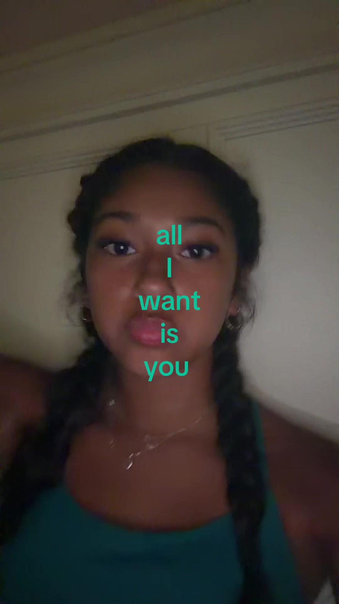 @⃟