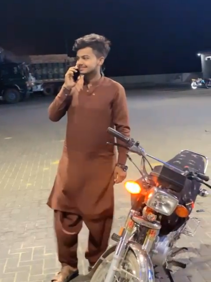 @🔥★彡 NaWaB Sooraj 彡★🔥