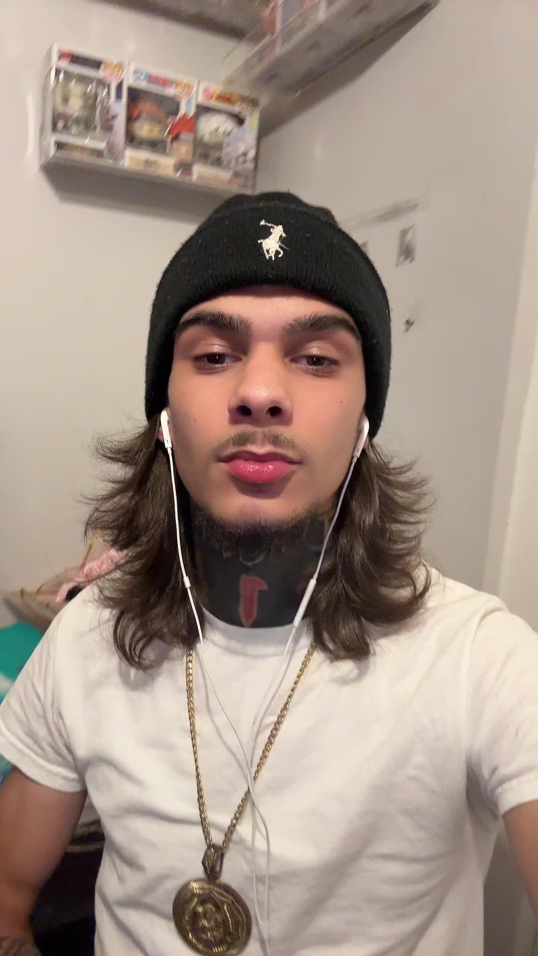 @️