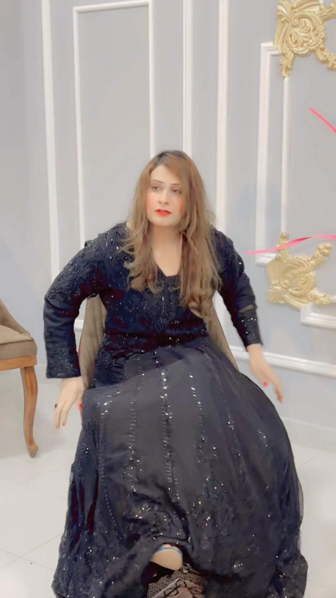 @Farah Lashari