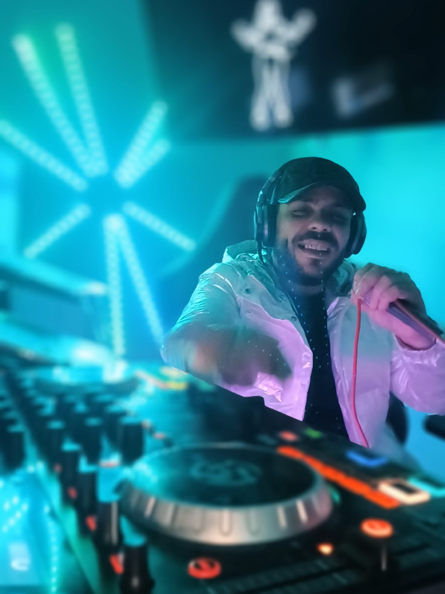 @Dj Monder.