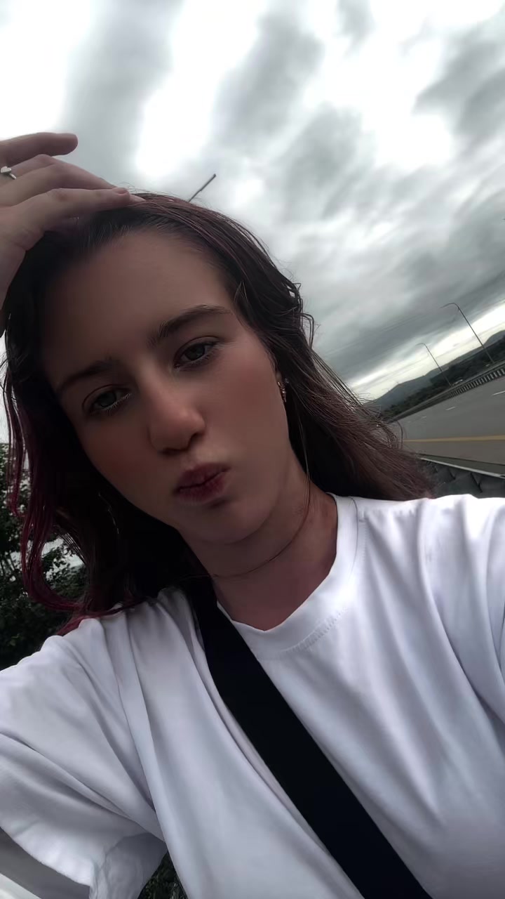 @𝒜𝓃𝑔𝑒𝓁𝑜𝒸𝒽𝑒𝓀🪽