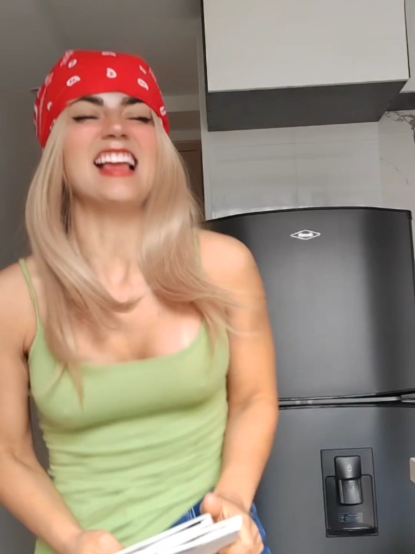 @VIOLETTASOYYO