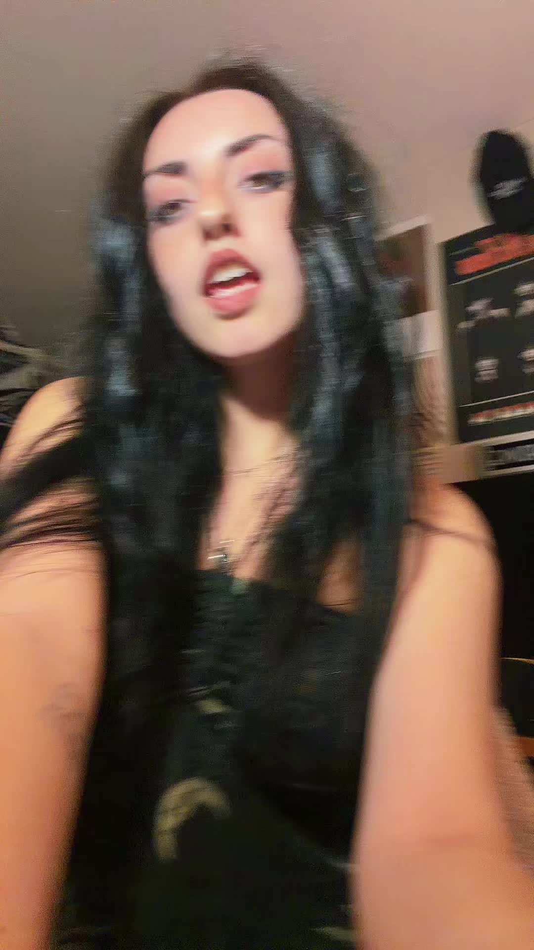@NICOLE LAROCK