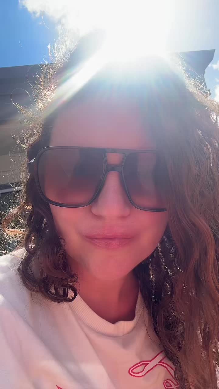 @sabrina 💋🎀✨🍒🫒🪩🌴