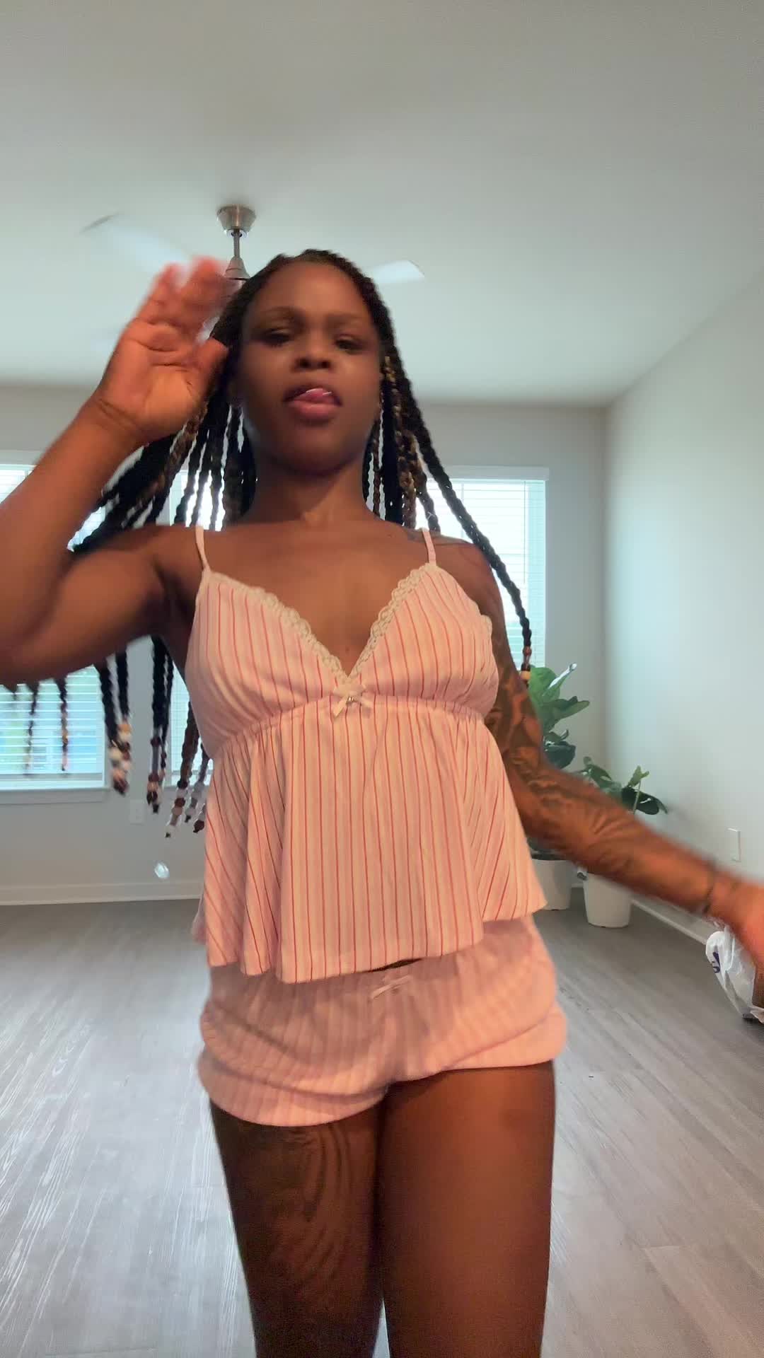 @Kaliyah