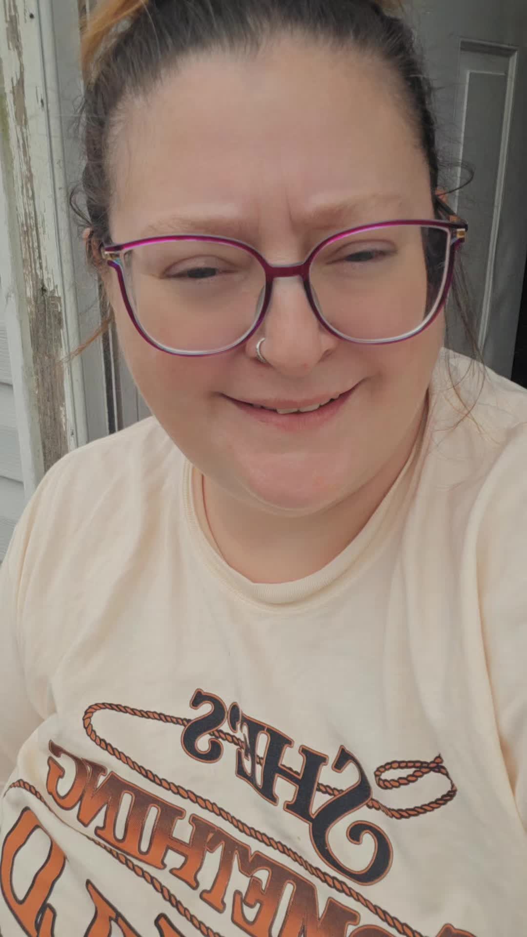 @Nickie🦋💜