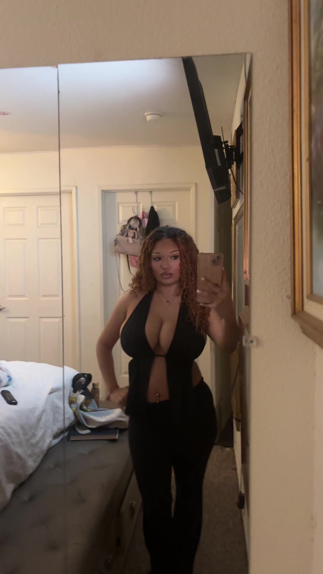 @Esmerai