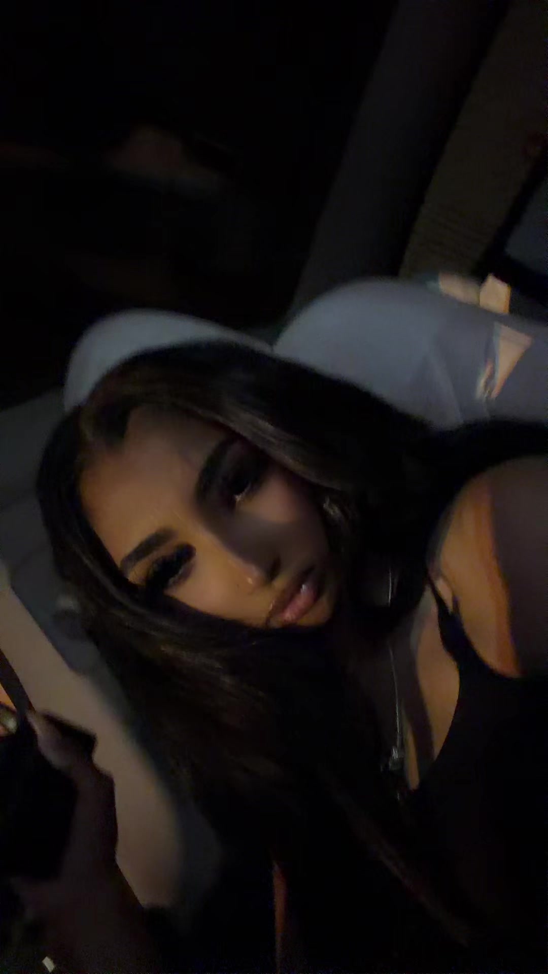 @lolaleilanii