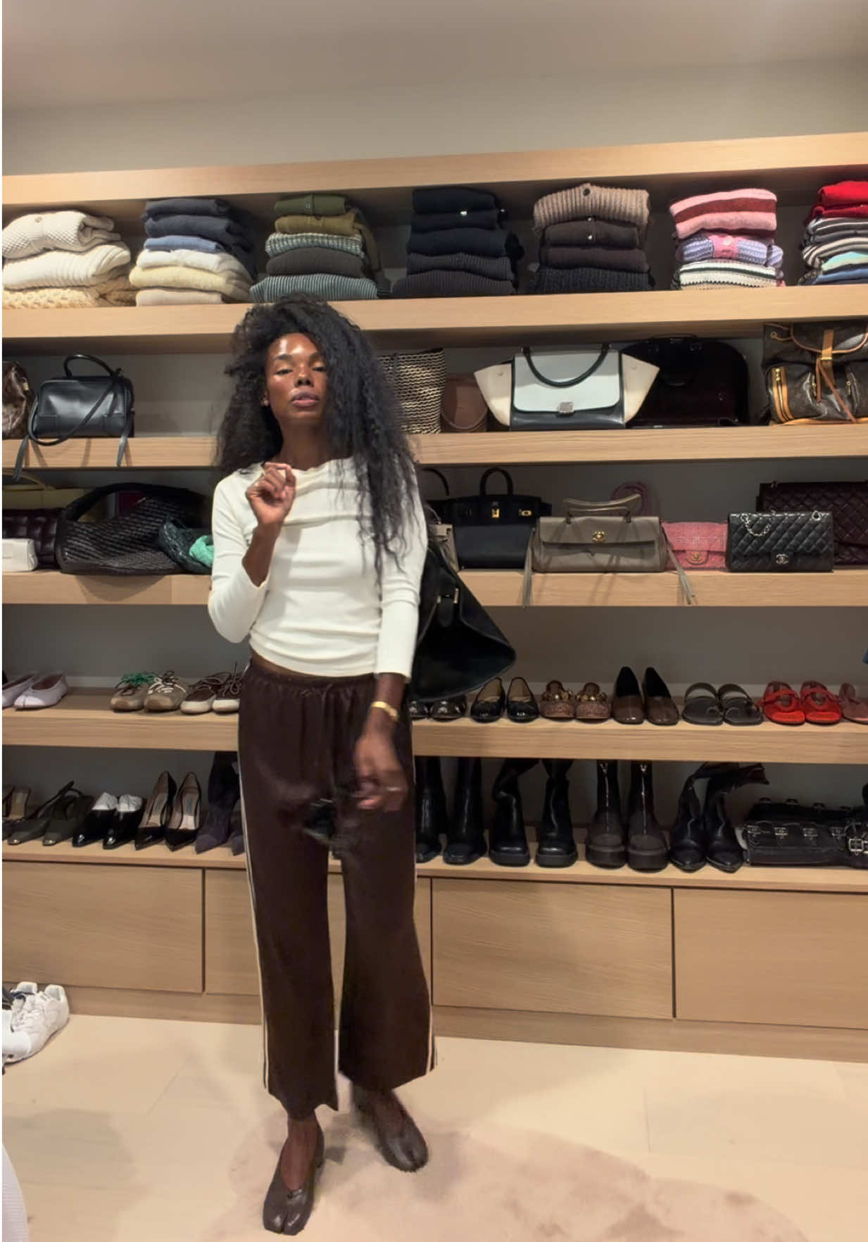 @anahing
