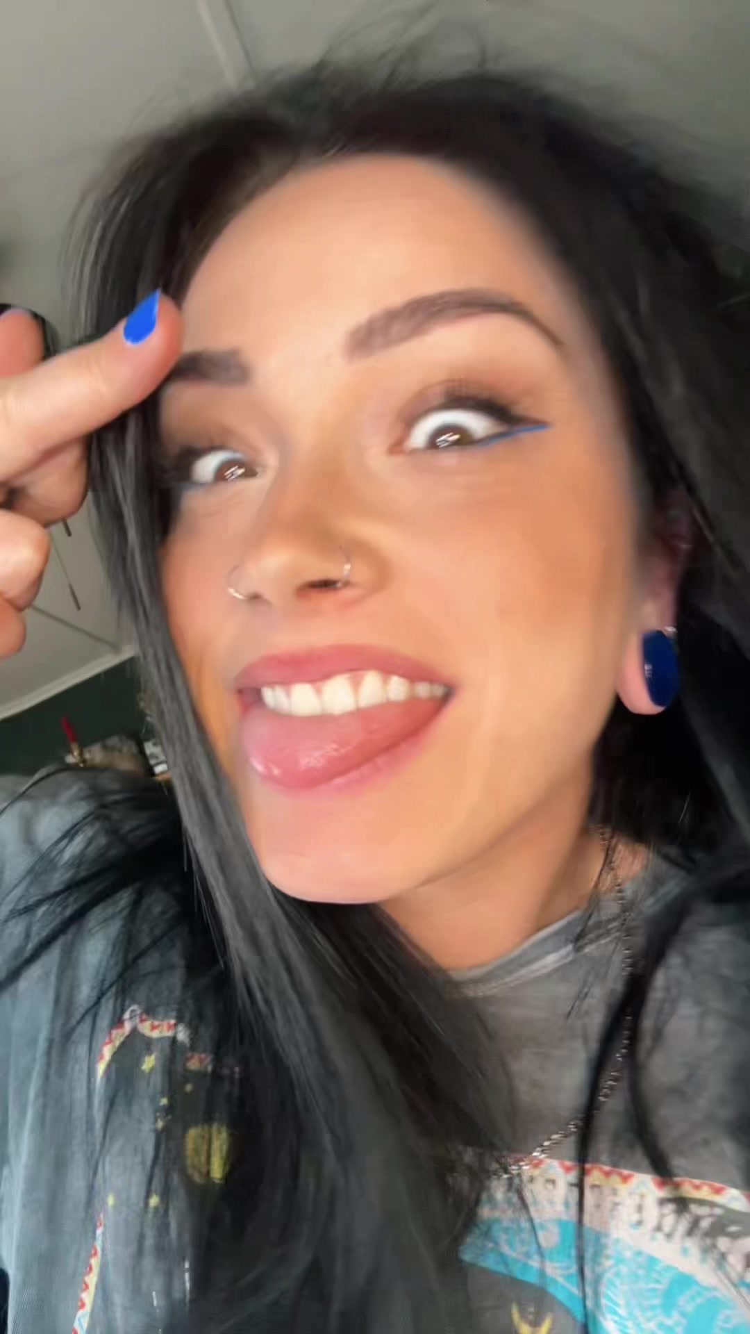 @heeyitslil