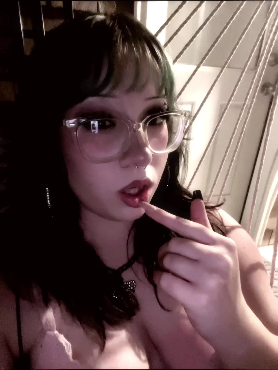 @v4mpyr3.x0
