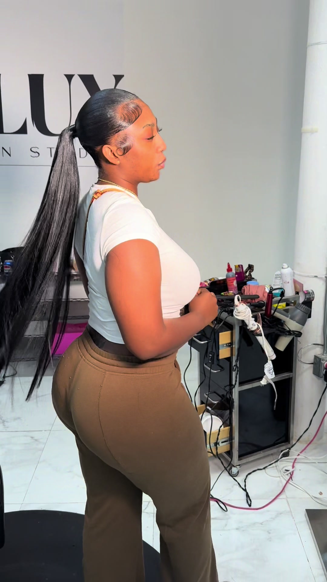 @shakiya