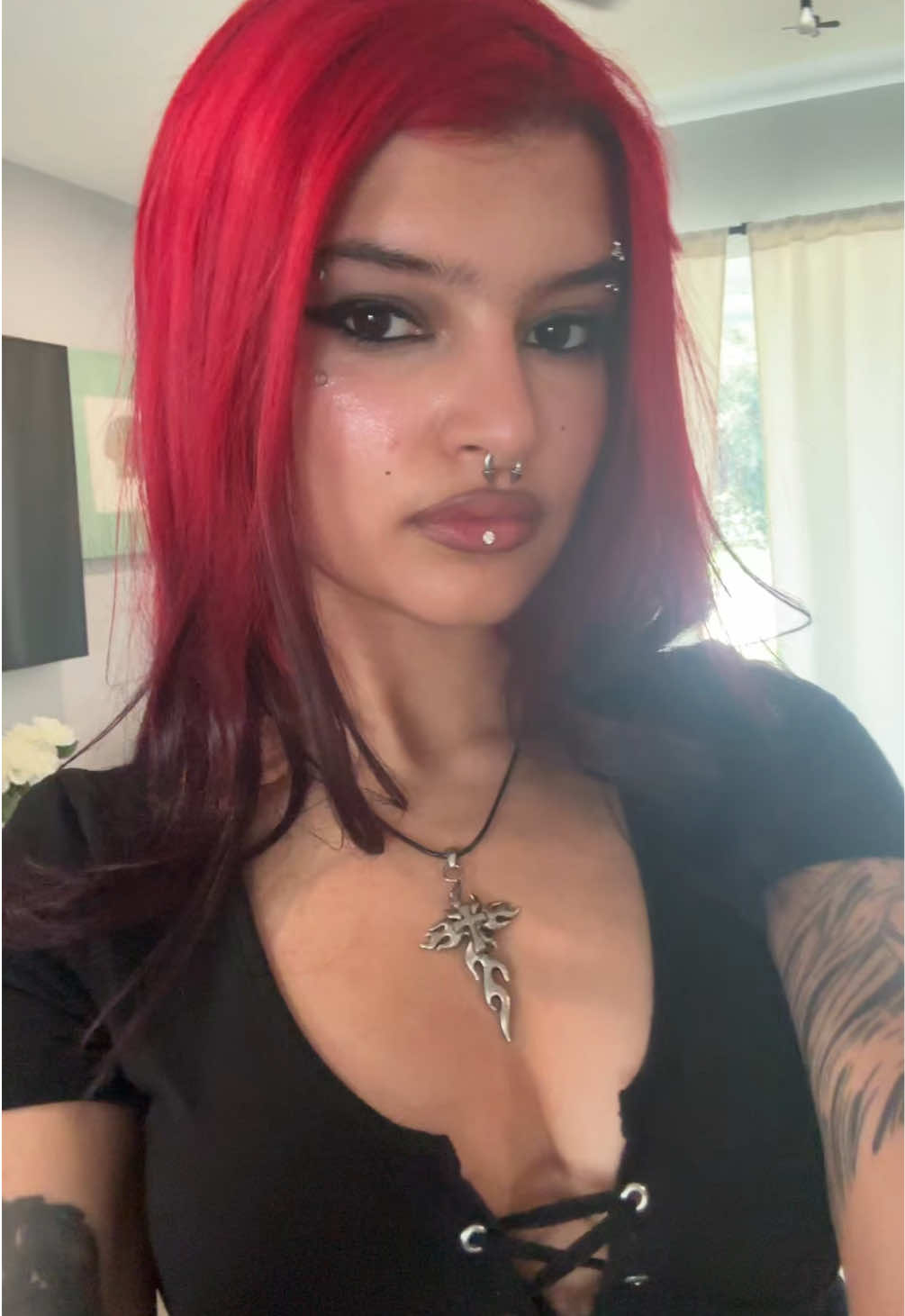 @hailz ⏾⋆.˚