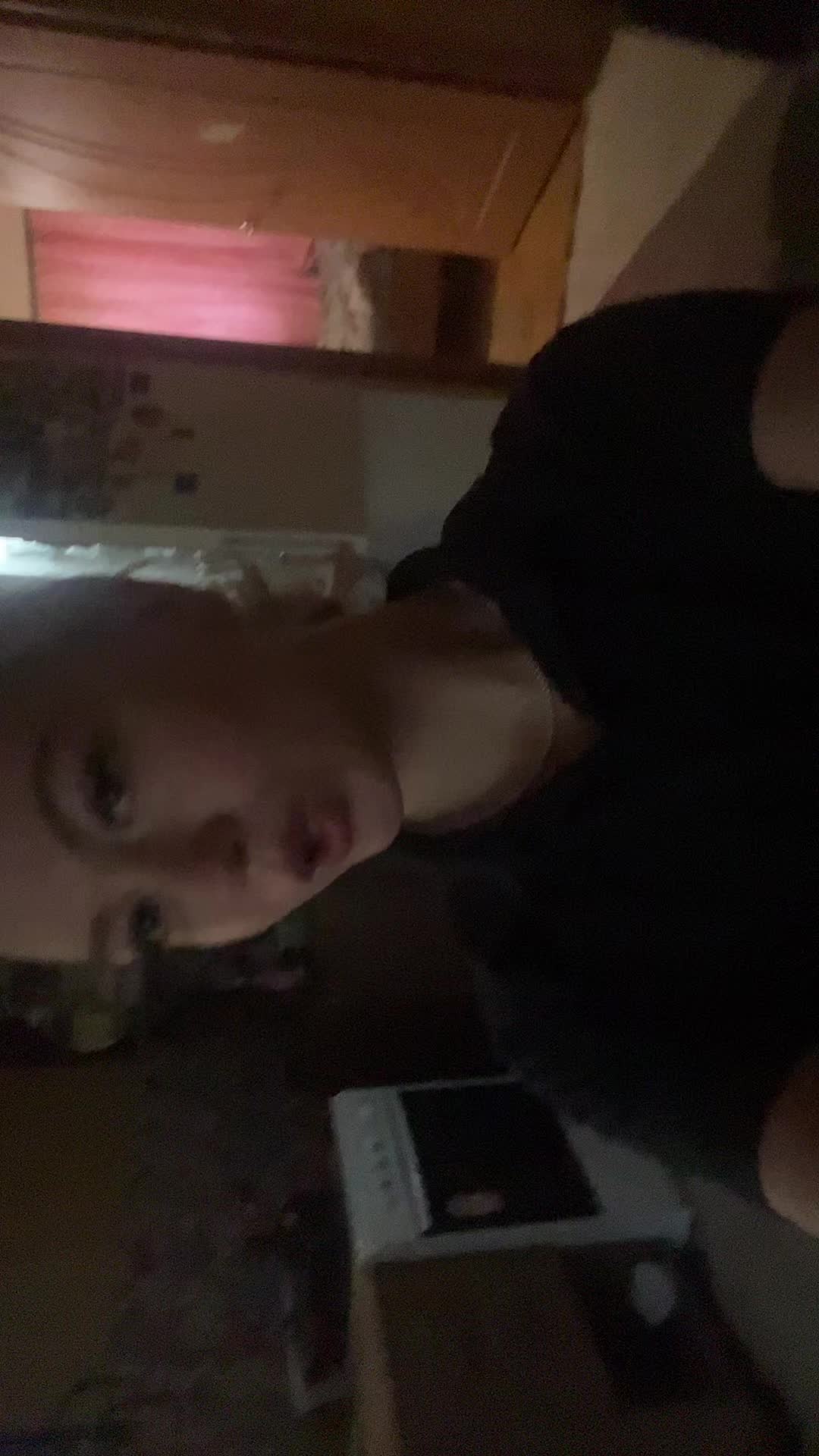@Veska