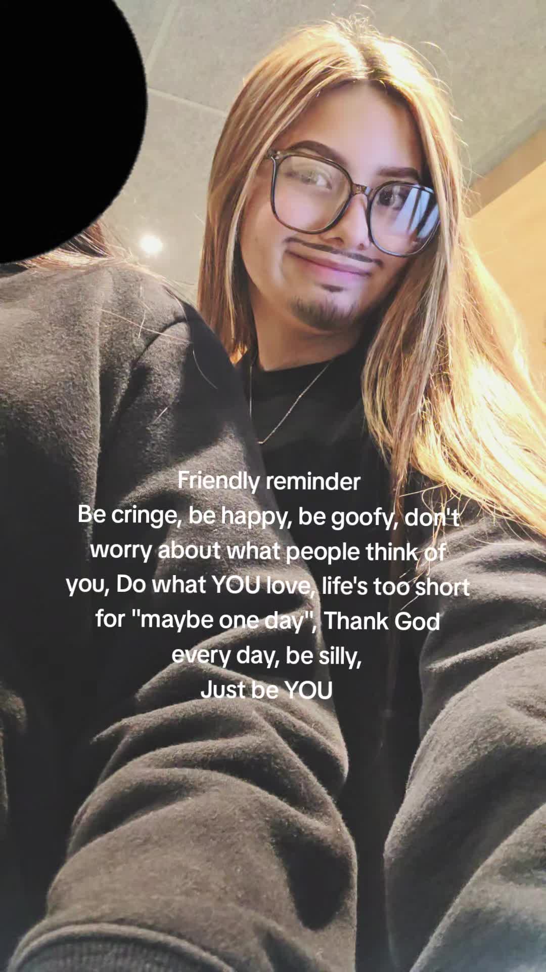 @𝔡𝔢𝔫𝔦𝔰𝔢