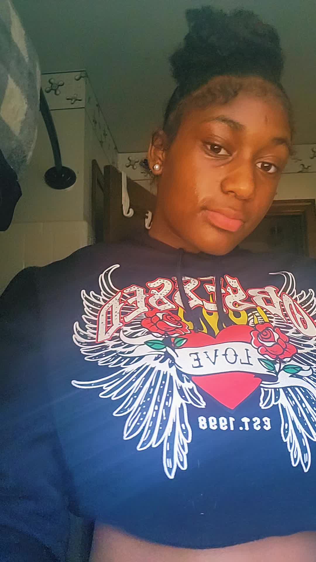 @Exclusive_Arieee