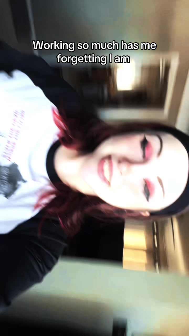 @Emma 🦇