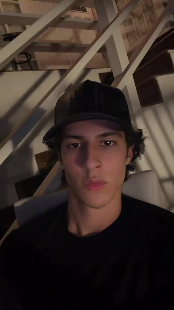 @marcushullaster