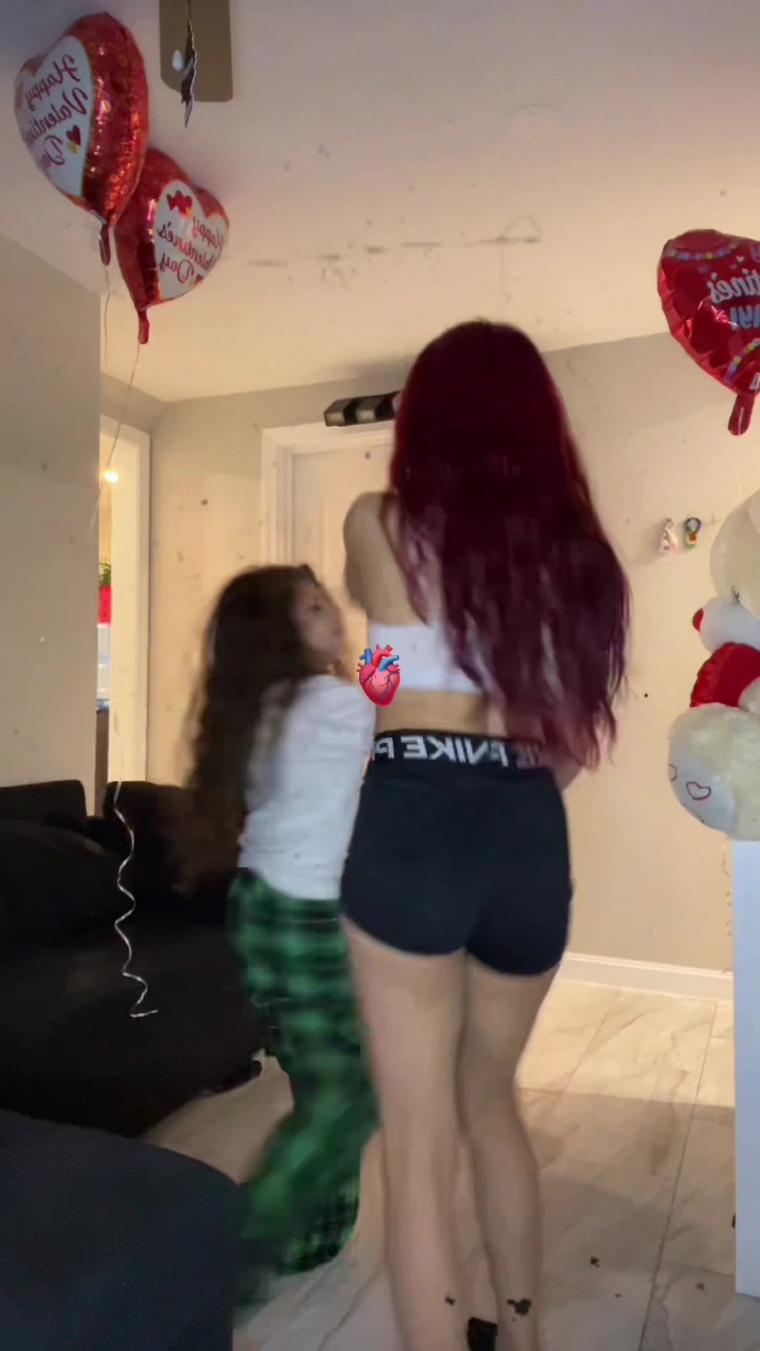 @💋𝙼𝙰𝚁𝙸𝙻𝚄🧚🏻&zwj;♀️