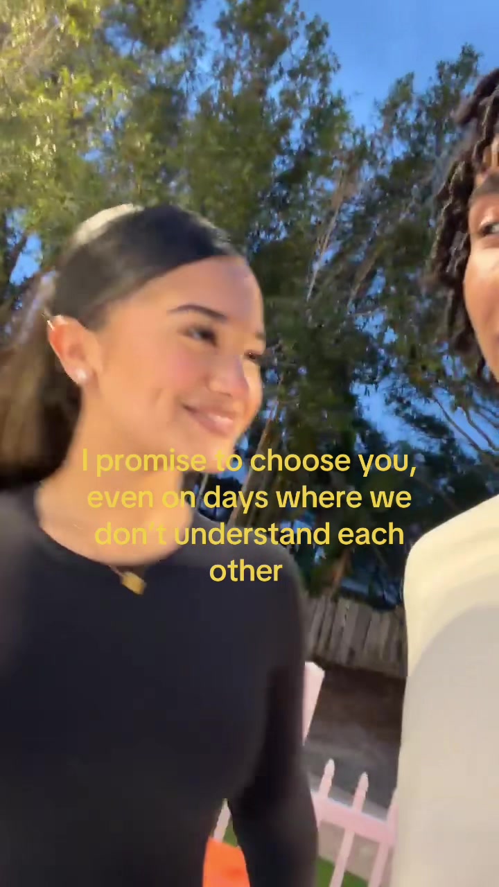 @Hillarypayamps