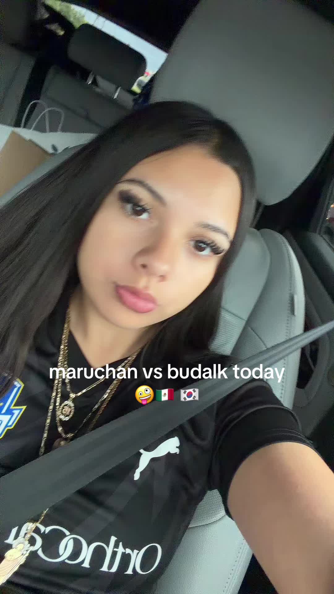 @ayyymarilyn