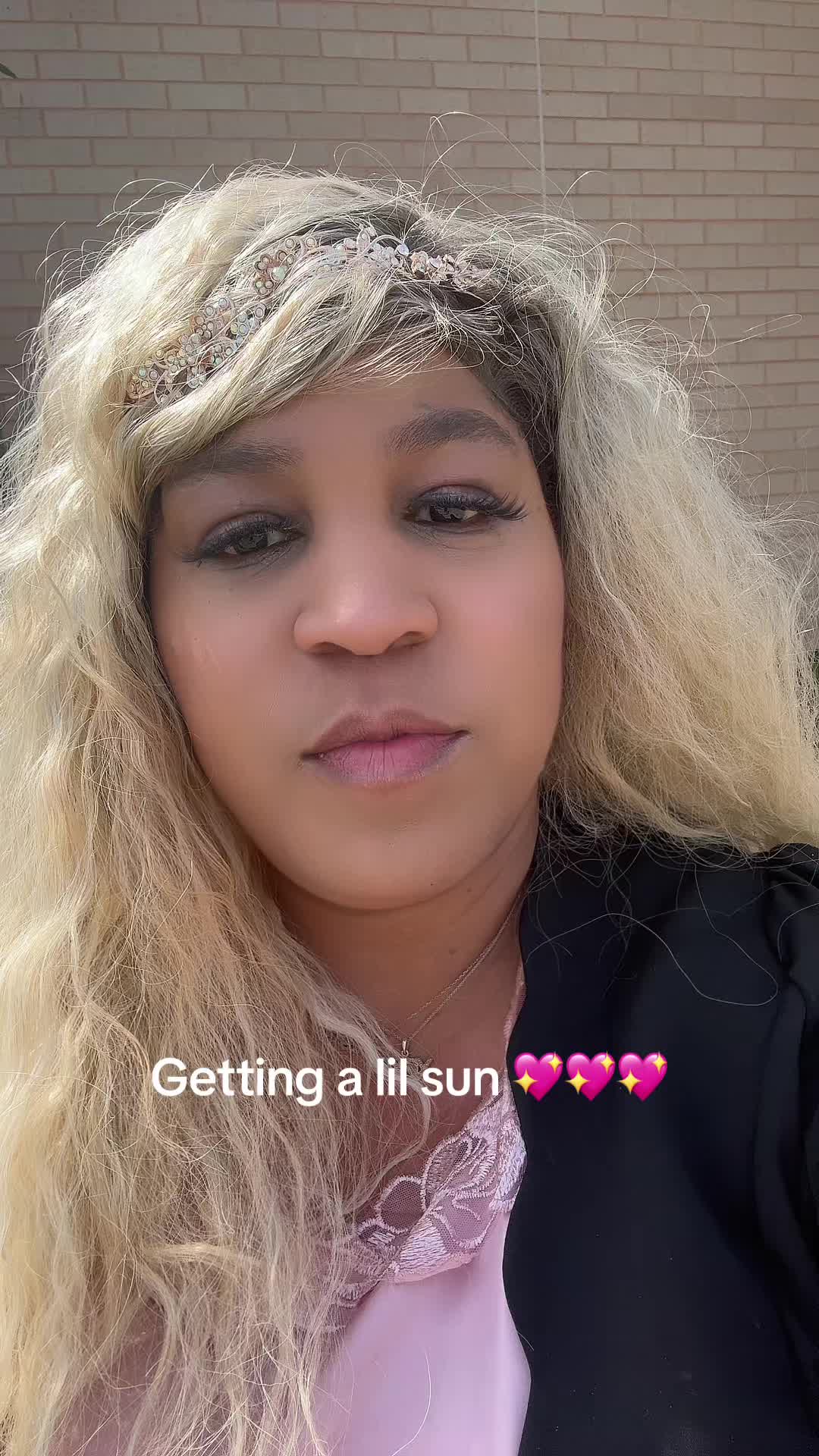 @SixxAnjanette