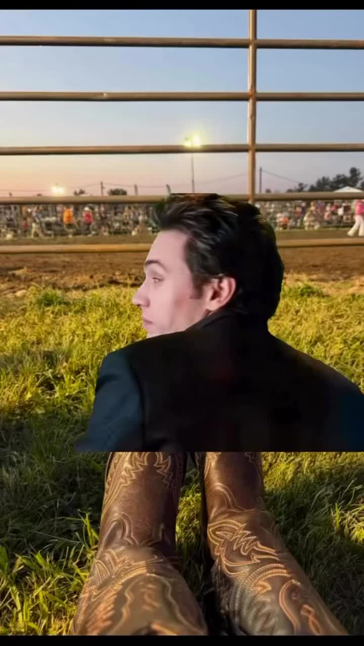 @RachaelSuzzzy