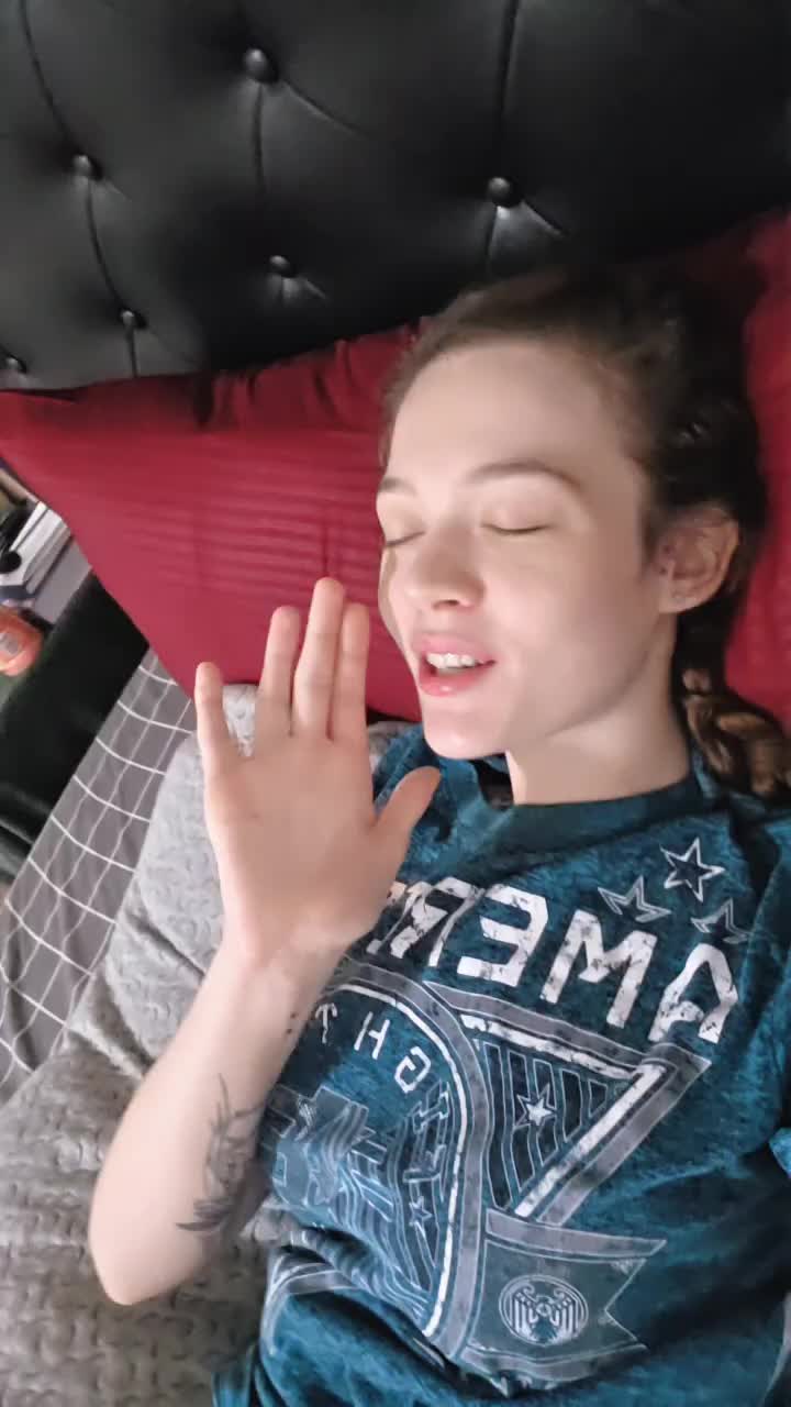 @Queen._.bee
