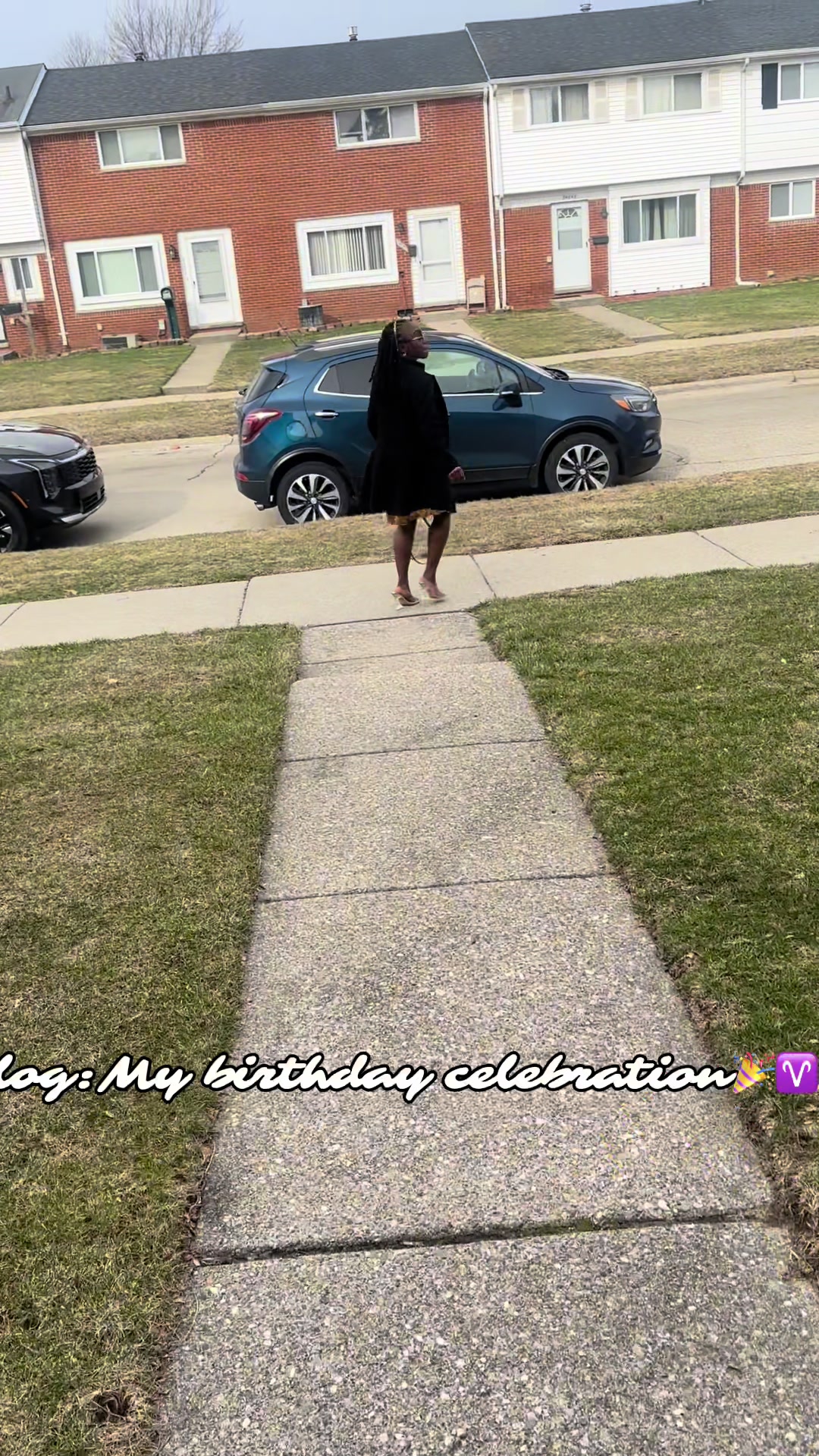 @Mone’t Greenlee 👑🌷💜