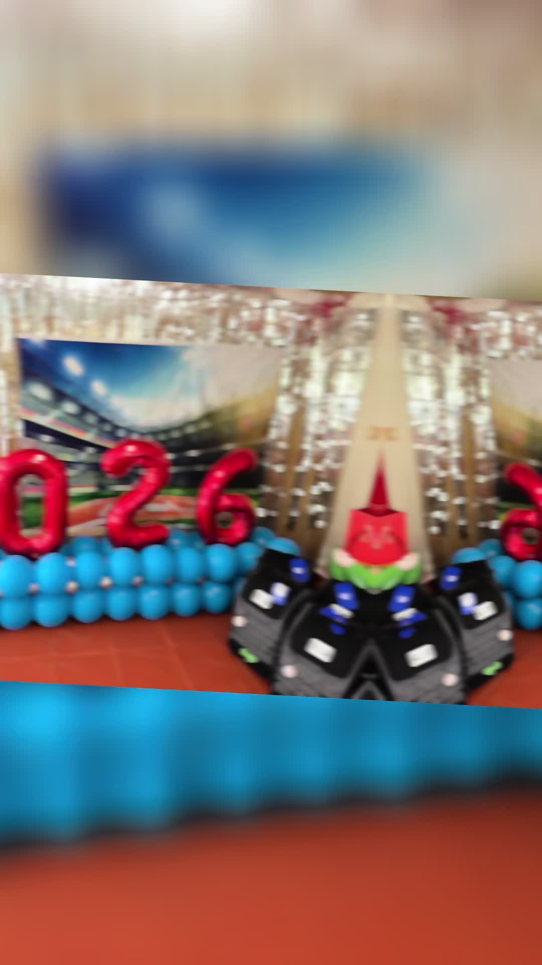 @Los A-GON
