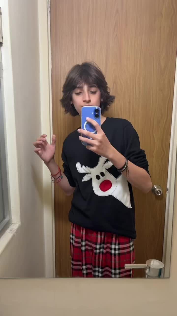 @nico_villagrana