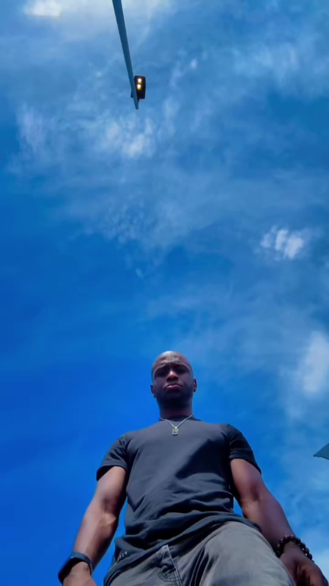 @𝐎𝐫𝐥𝐚𝐧𝐝𝐨 Tu Peux Mettre