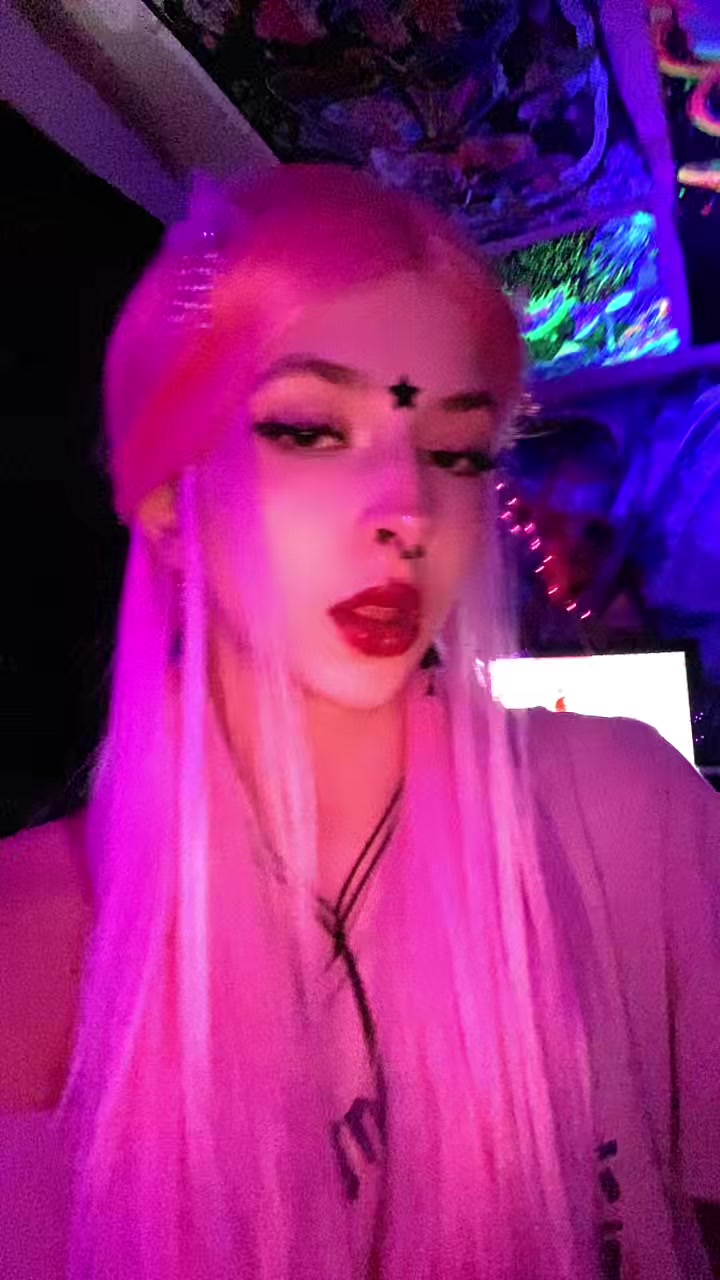 @avi