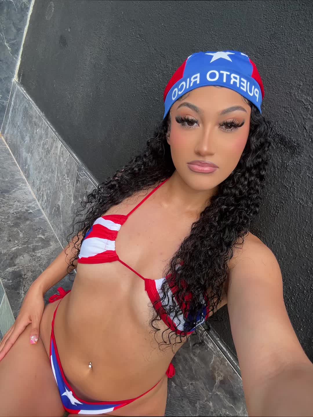 @MYLIANA