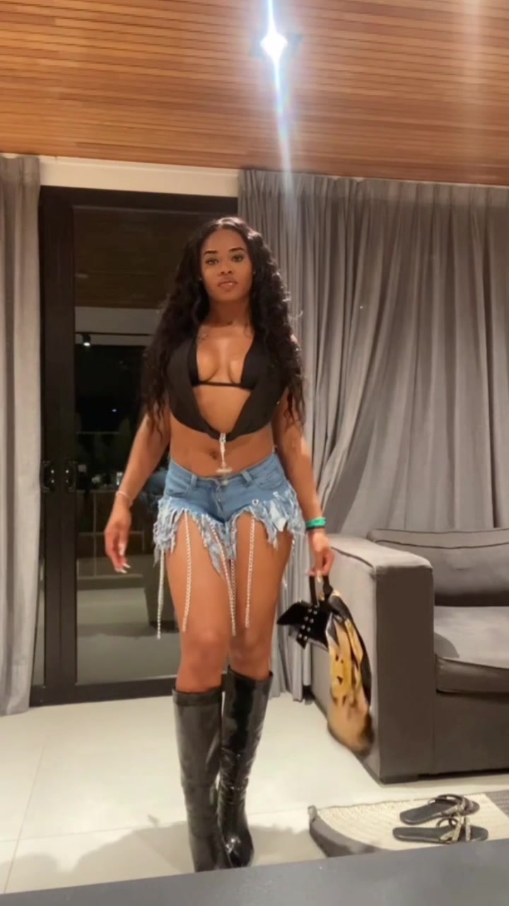 @SkyeBunny