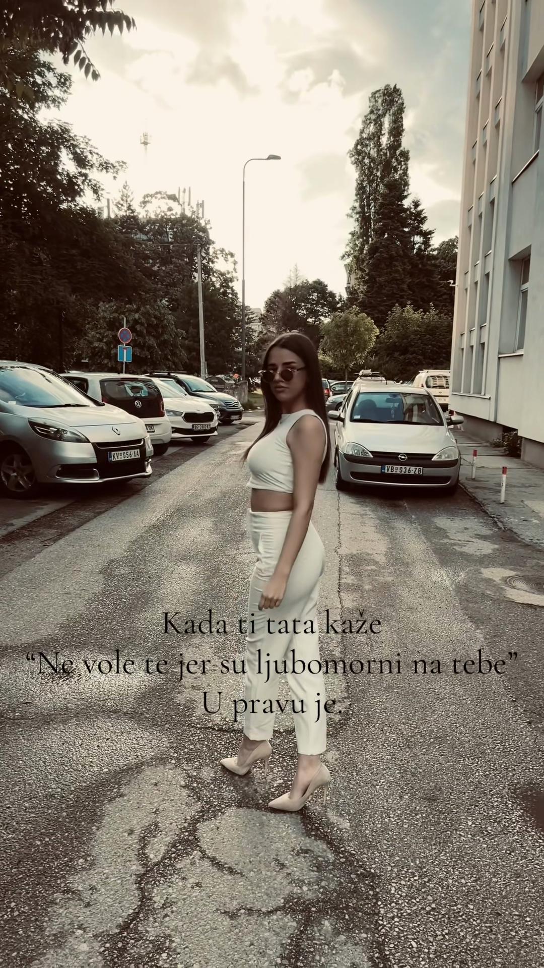 @𝒮𝒶𝓇𝒶