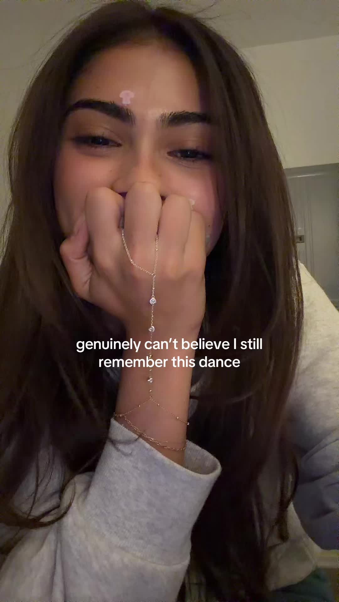 @bella