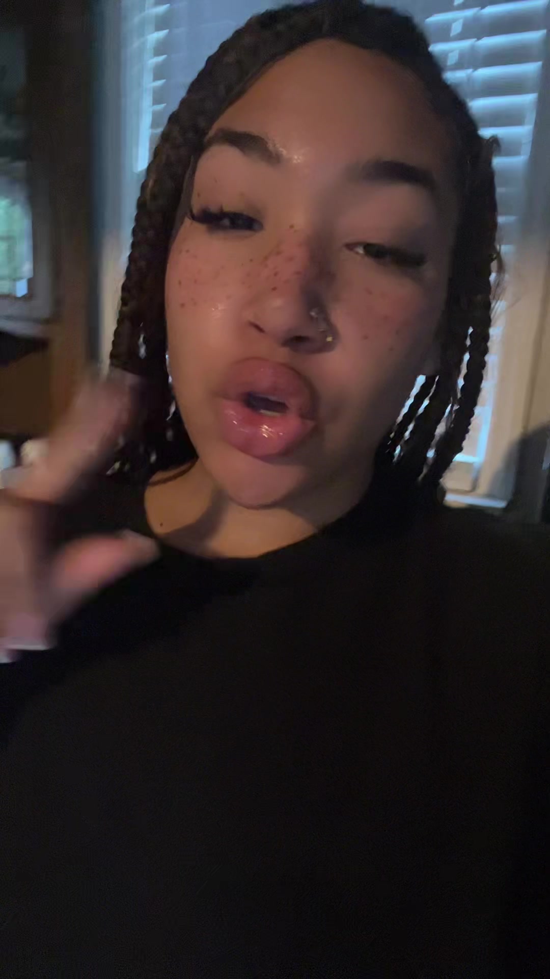 @shanndagoat_