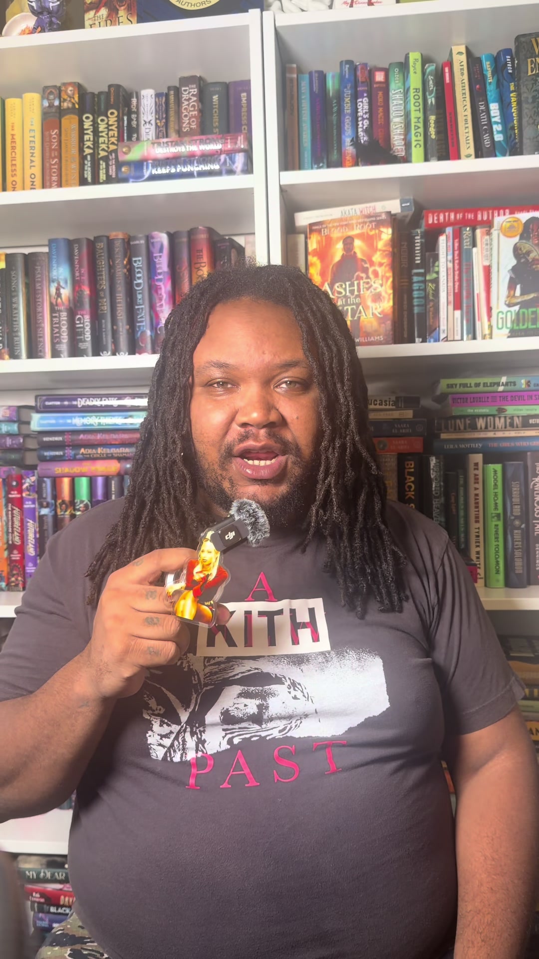 @Shyheim, reader of books & š„·