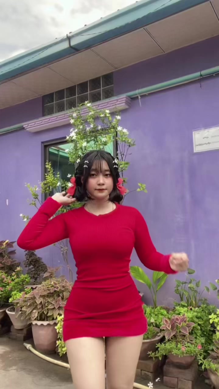 @<3