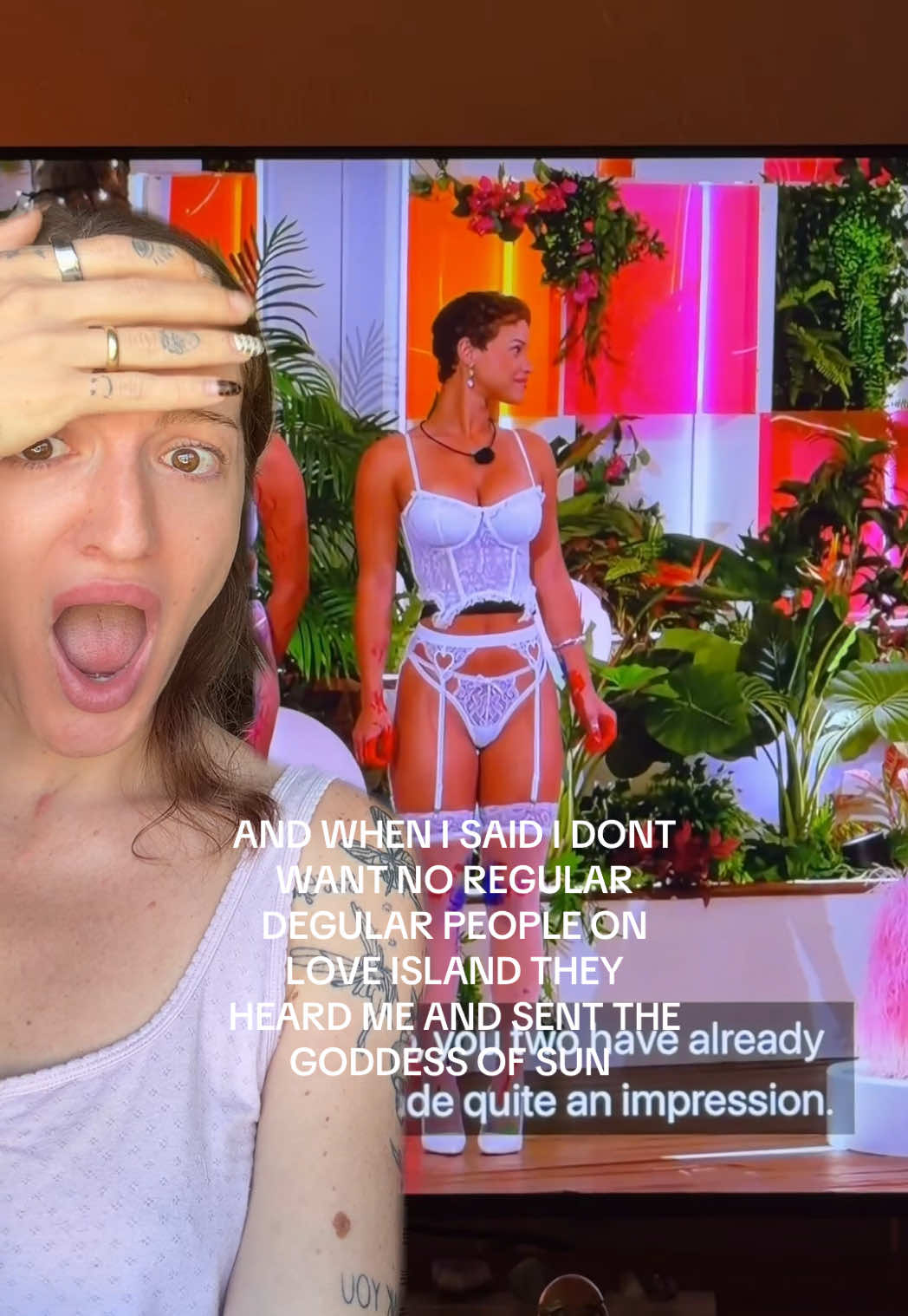@MELANIE MORADI ★