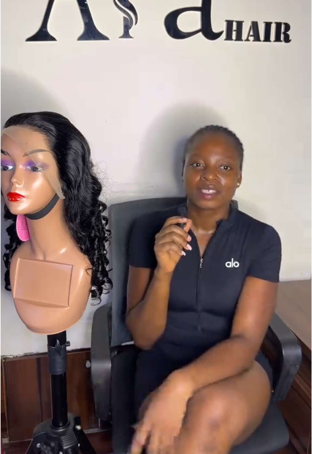 @HAIRSTYLIST IN OGBA, IKEJA